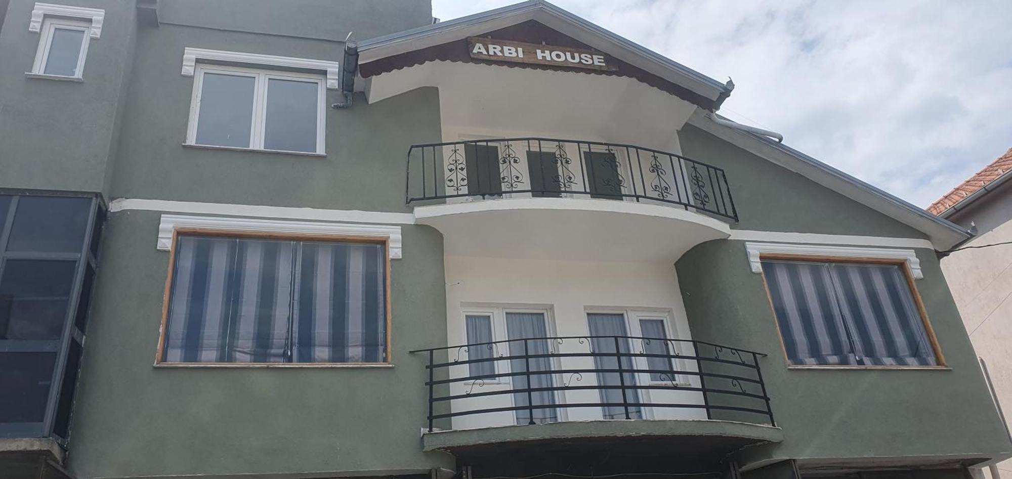 Arbi Guest House Kukes المظهر الخارجي الصورة